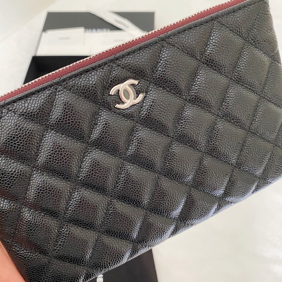 BRAND NEW Chanel Classic Small O-Case - Picture 15 of 16